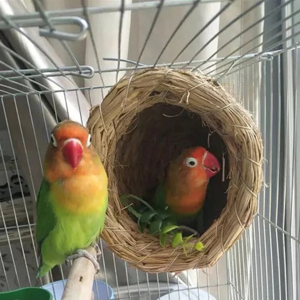 Natural Handmade Straw Bird Nest – Cozy Retreat for Pet Birds